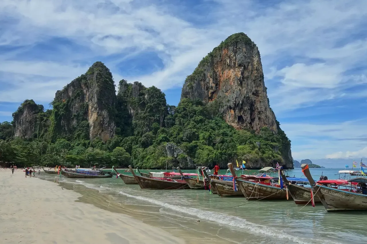🔥 Deal chaud : Paris–Phuket A/R 422€ bagages inclus (2 semaines) - Miniature 3