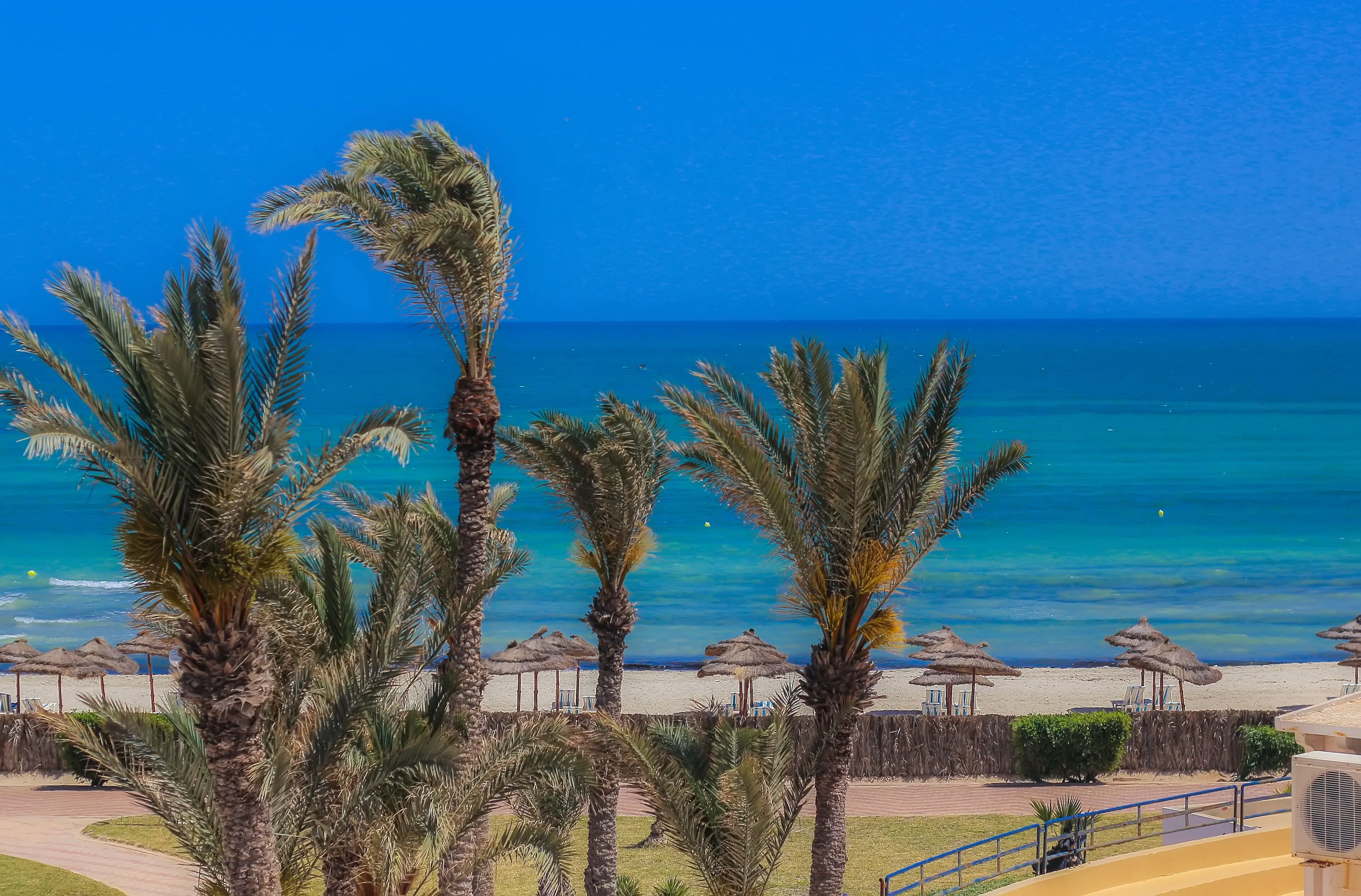 ☀️ Djerba all inclusive : vol + hôtel noté 8,8/10 dès 430€