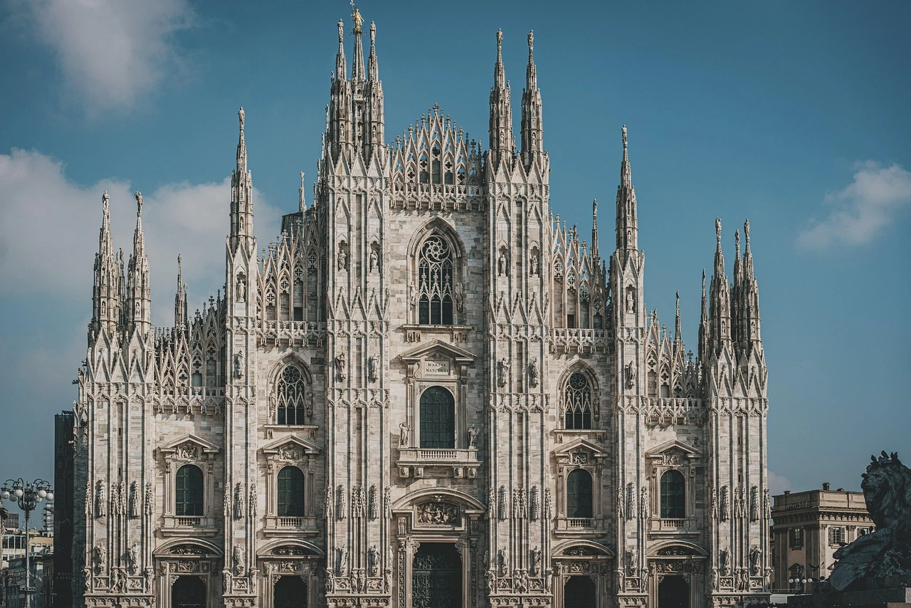 ✨ Vols pas chers Paris & Marseille → Milan en décembre dès 64€