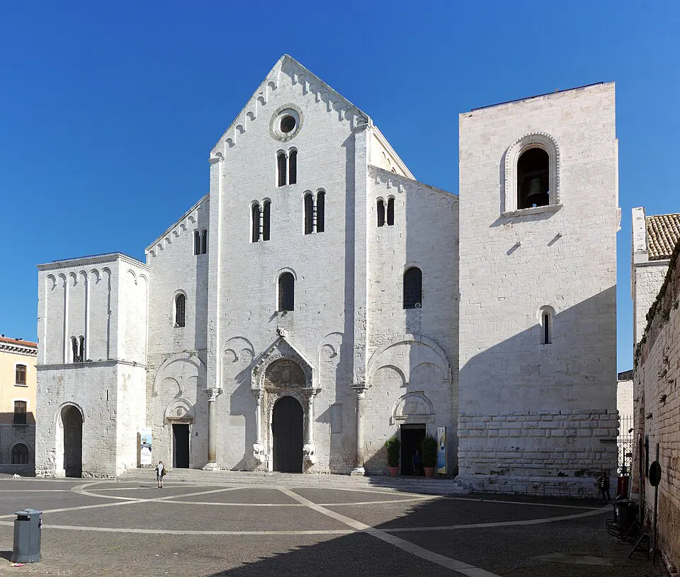 Basilica of Saint Nicholas in Bari, a practical base for a budget city break in Puglia