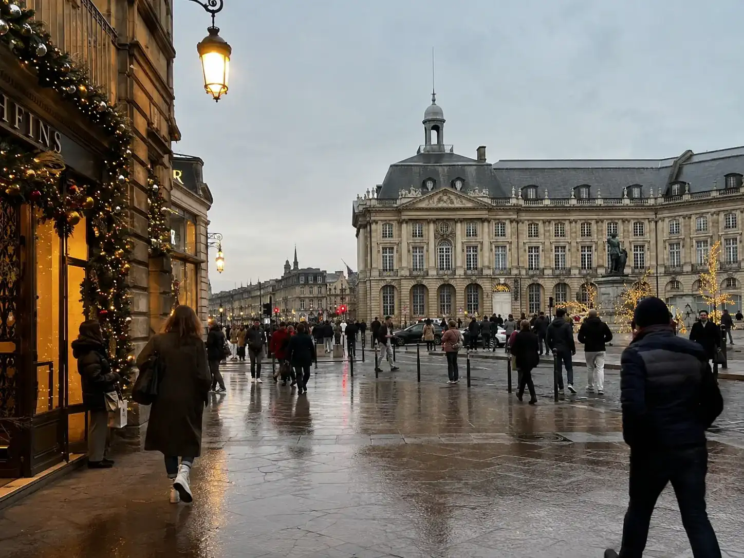 Bordeaux in December: Christmas Market, 3-Day Itinerary and Budget