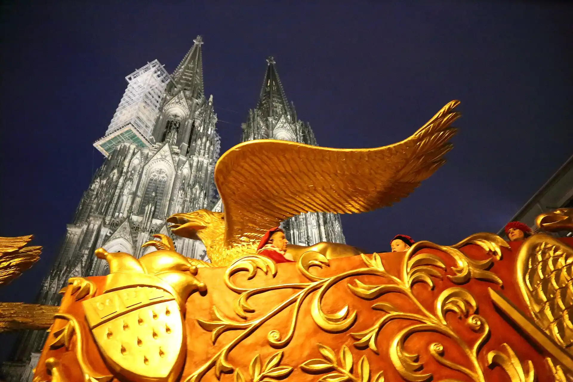 Carnaval de Cologne 2027 à petit budget : dates, où dormir et transports