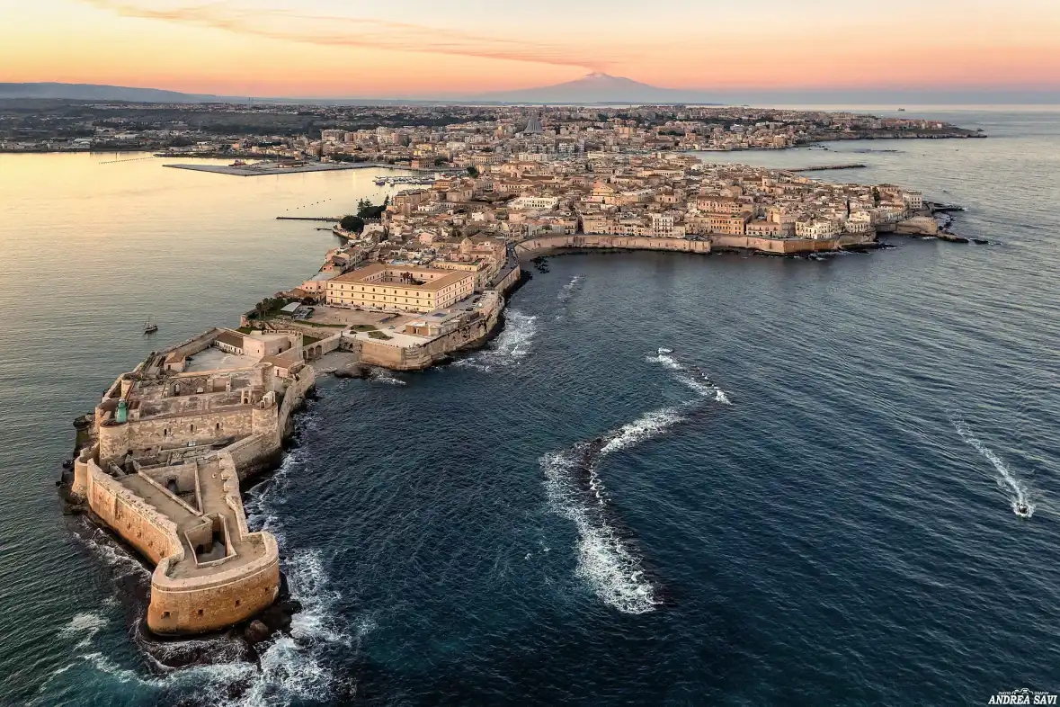Sicily without a car: train and bus itinerary