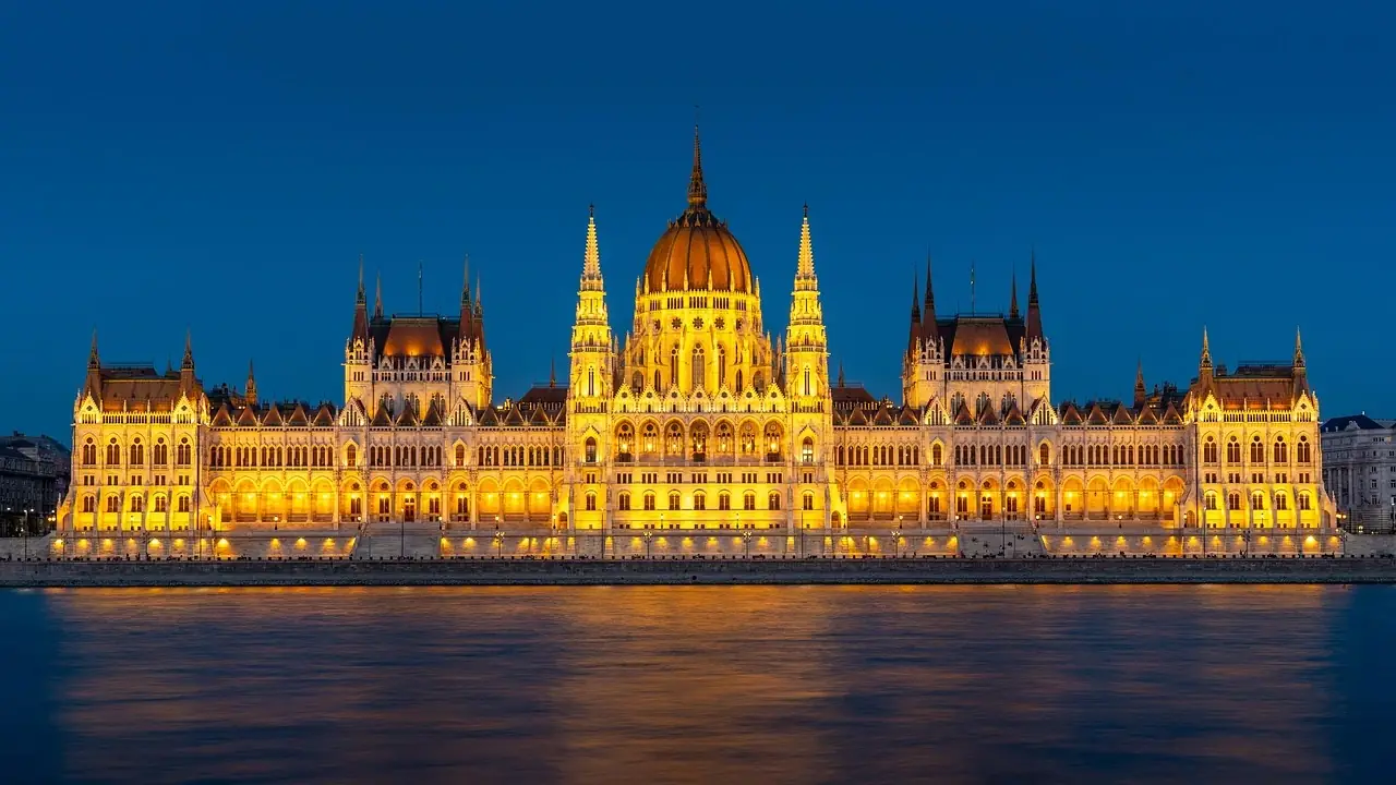 Vols pas chers Budapest hiver 2025-2026 ✈️ dès 48€ A/R