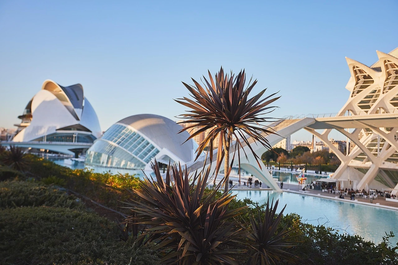 ☀️ Vols pas chers Espagne septembre : Barcelone, Valence & Malaga dès 122€ A/R